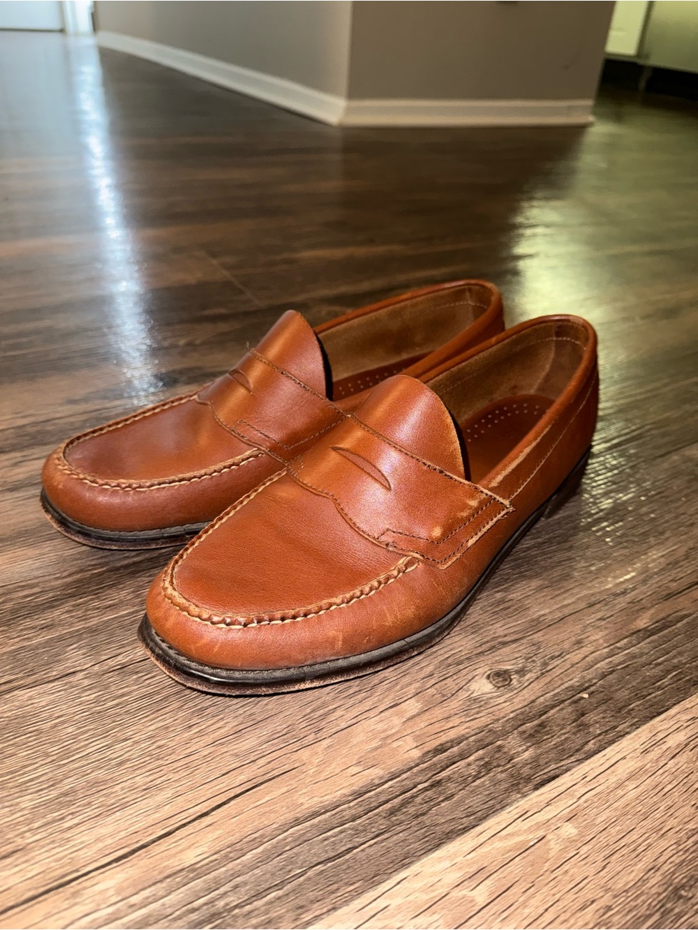 G.H.Bass Weejuns tan loafers - Picture 3 of 7